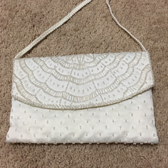 Handbags - NWOT white satin hand beaded evening bag